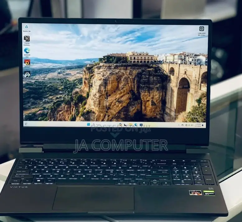 New Laptop HP Omen 16 16GB AMD Ryzen 5 SSD 1T