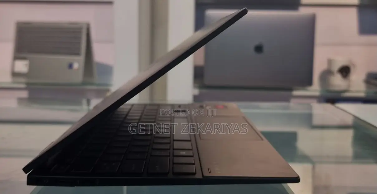 New Laptop HP Envy 13 16GB AMD Ryzen 5 SSD 512GB