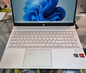New Laptop HP Pavilion 14 8GB AMD Ryzen 7 SSD 512GB