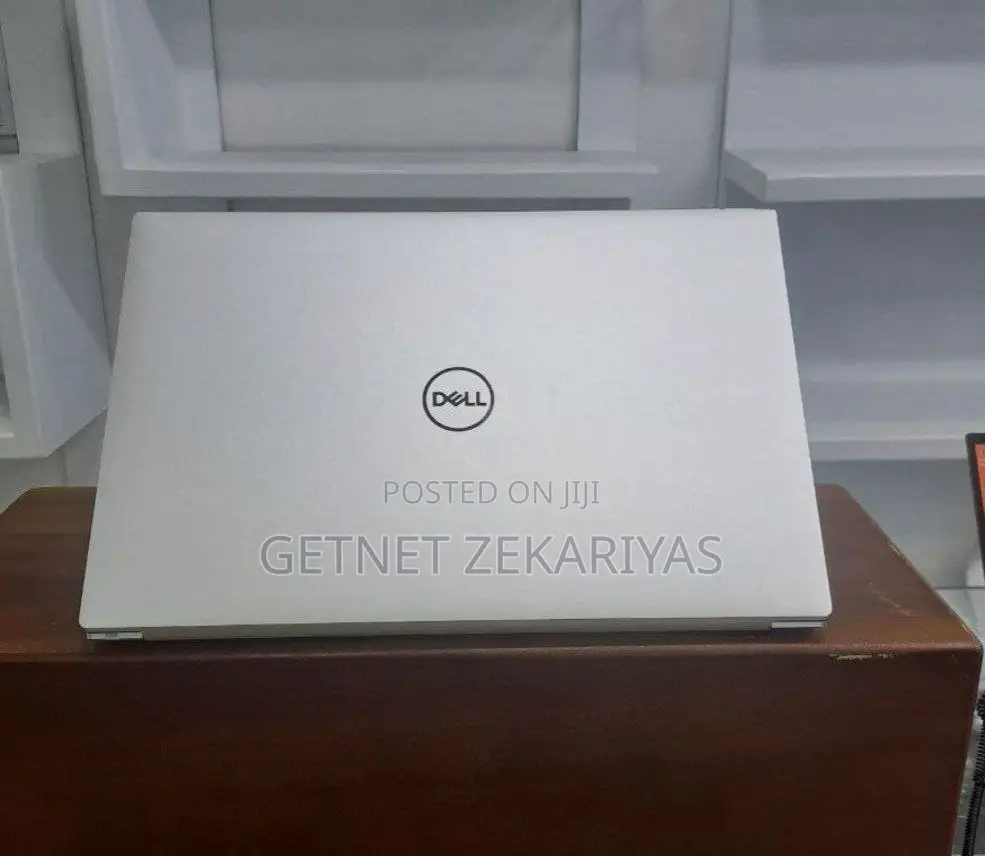 New Laptop Dell XPS 15 32GB Intel Core I9 SSD 1T