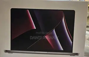 Photo - New Laptop Apple MacBook Pro 2022 M2 16GB Apple M2 SSD 512GB