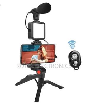 Vlogging Kit With Microphone Fill Lamp and Remote Control