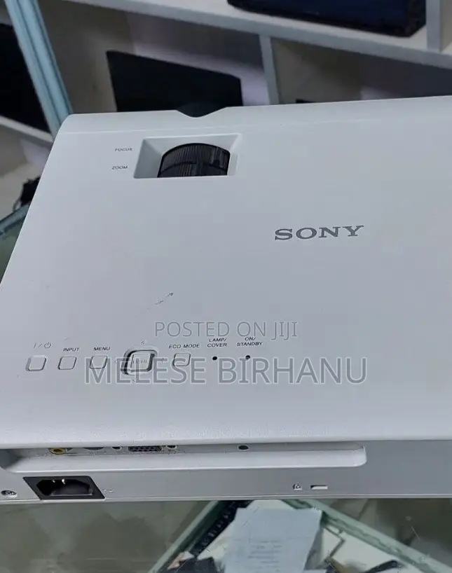 New Epson Projector Dx-102