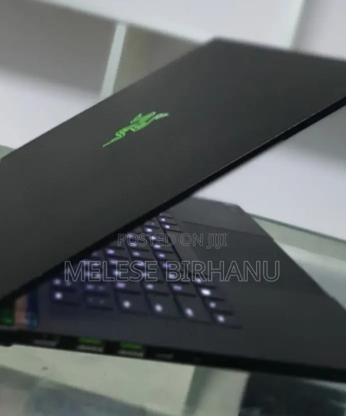 New Laptop Razer Blade Advanced 16GB Intel Core I7 SSD 1T