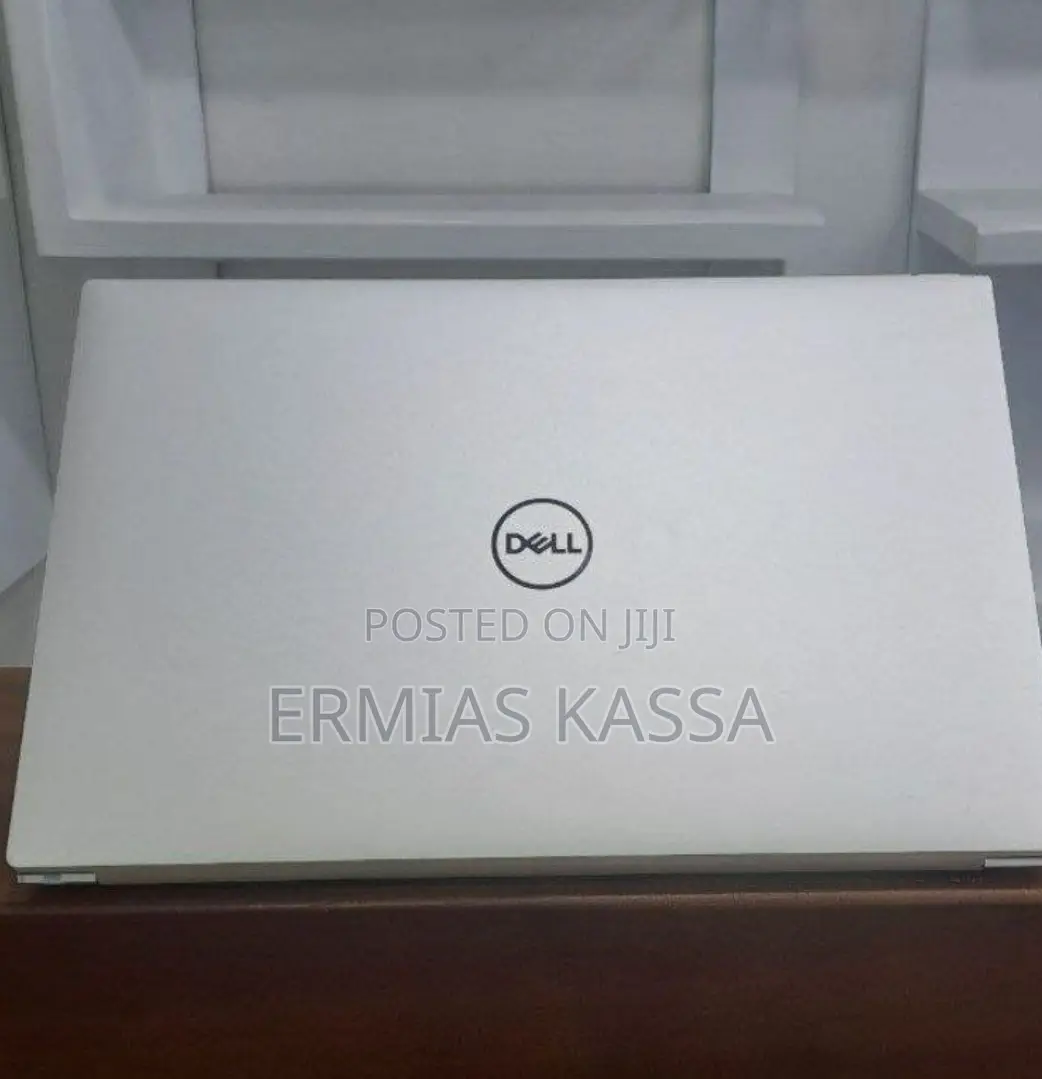 New Laptop Dell XPS 15 32GB Intel Core I9 SSD 2T