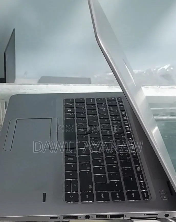 New Laptop HP 8GB Intel Core I7 HDD 1T