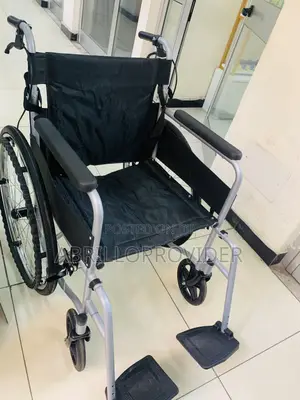 Wheelchair~>Wheelchair?Wheelchair-/Wheelchair?~Wheelchair/:;