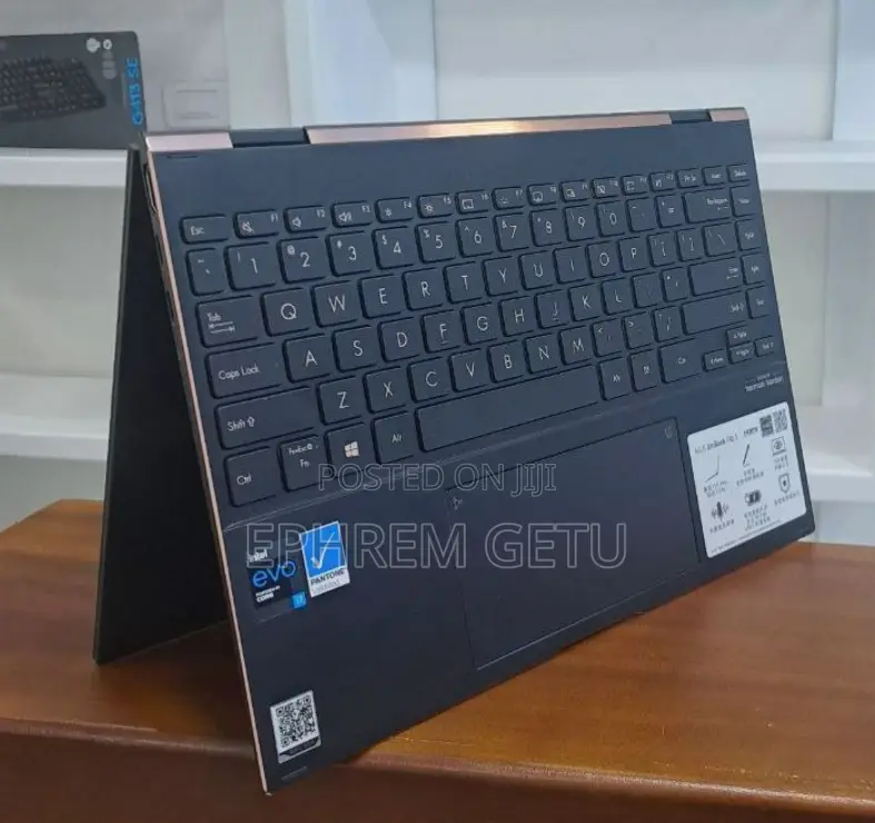 New Laptop Asus ZenBook Flip 14 UX461UA 16GB Intel Core I7 SSD 512GB