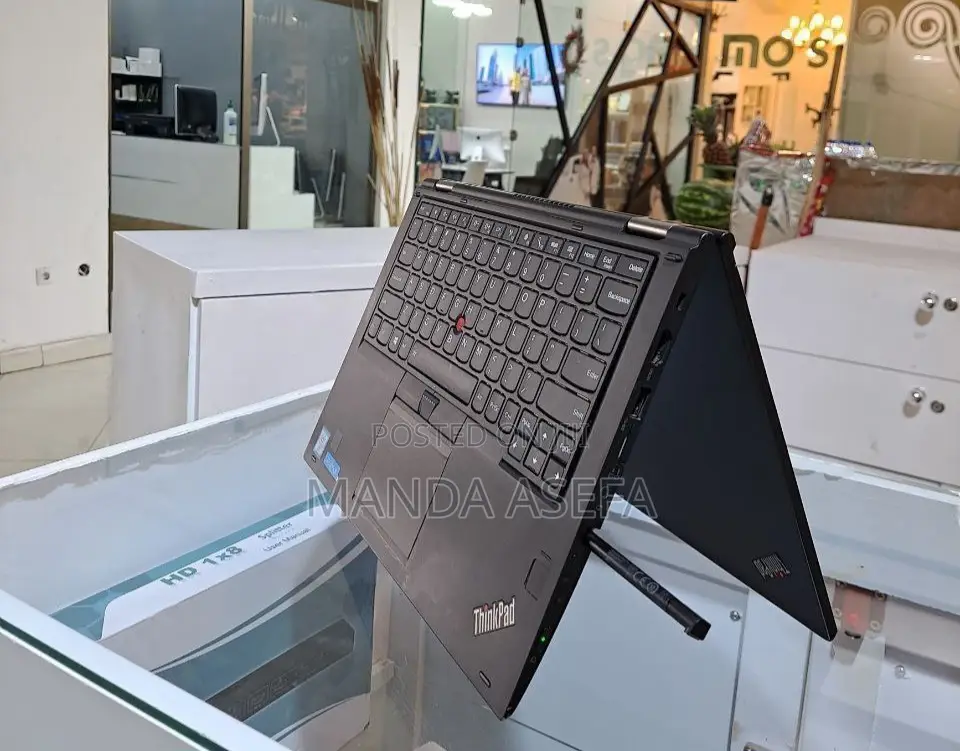 New Laptop Lenovo ThinkPad Yoga 8GB Intel Core I5 SSD 512GB