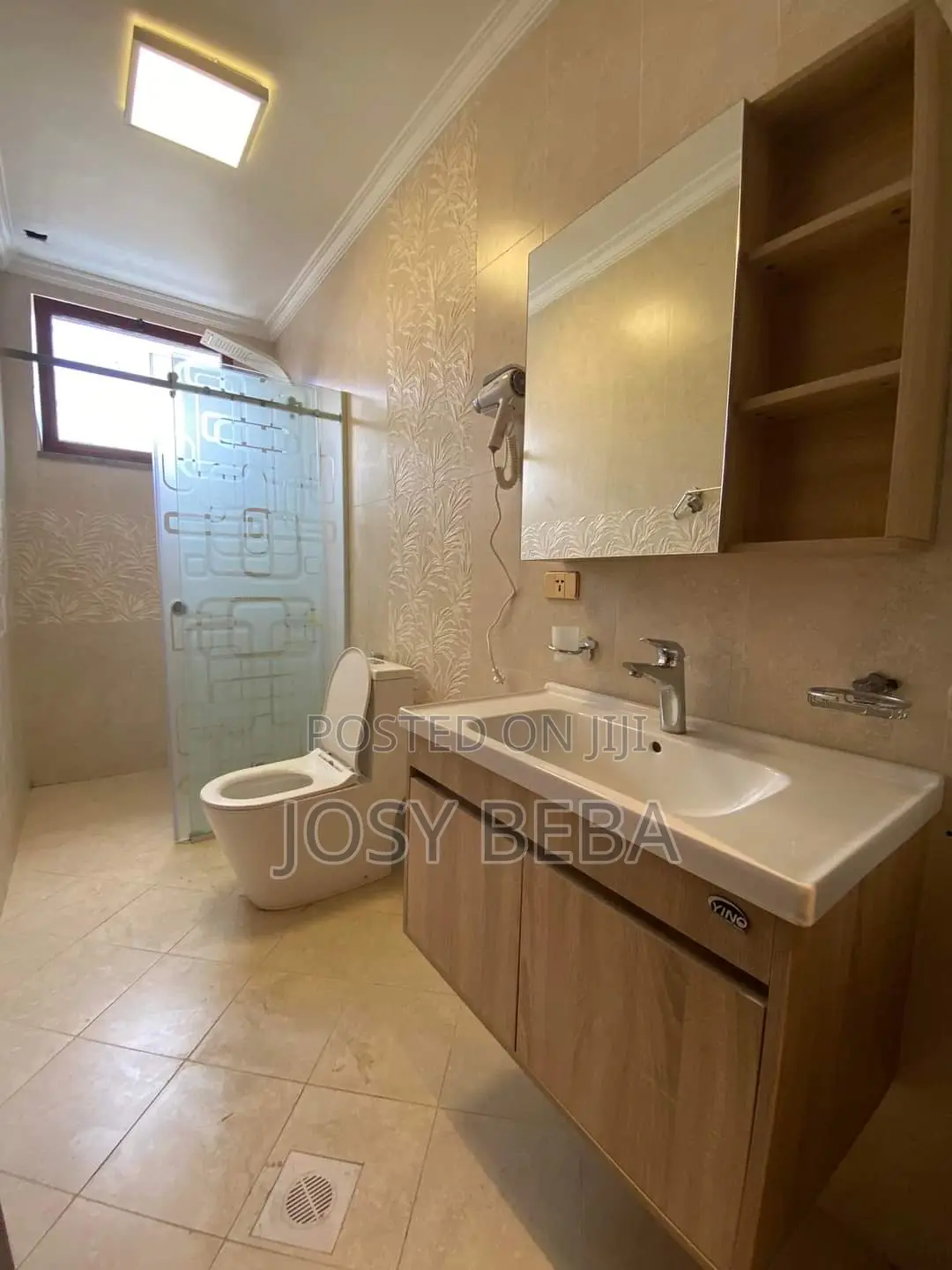 7bdrm Apartment in Bole for rent