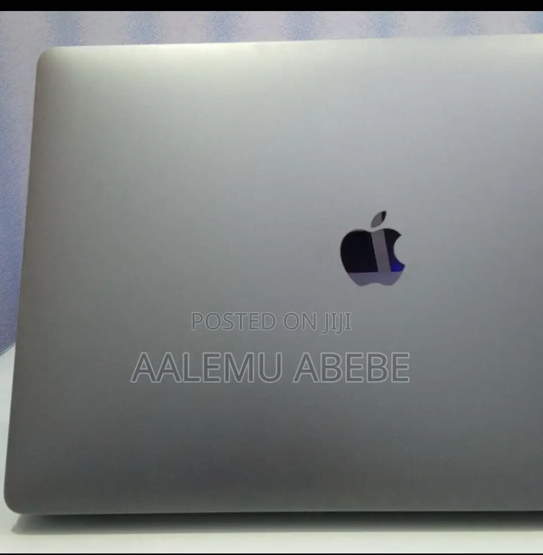 New Laptop Apple MacBook Pro 2019 16GB Intel Core I9 SSD 512GB