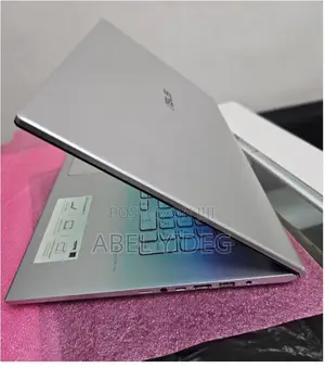 Laptop Asus 8GB Intel Core I5 HDD+SSD 500GB