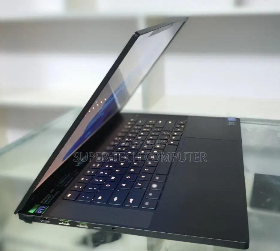 New Laptop Razer Blade 16GB Intel Core I7 SSD 512GB