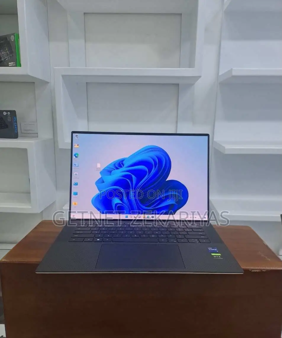 New Laptop Dell XPS 15 32GB Intel Core I9 SSD 2T