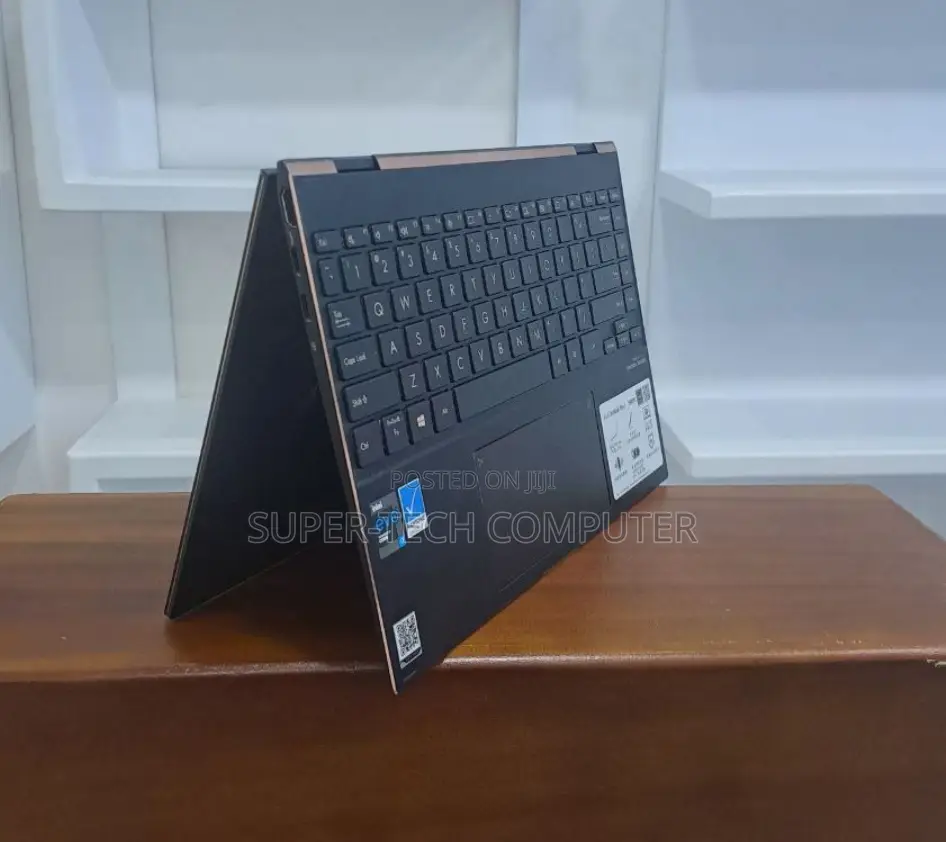 New Laptop Asus ZenBook Flip UX360CA 16GB Intel Core I7 SSD 512GB