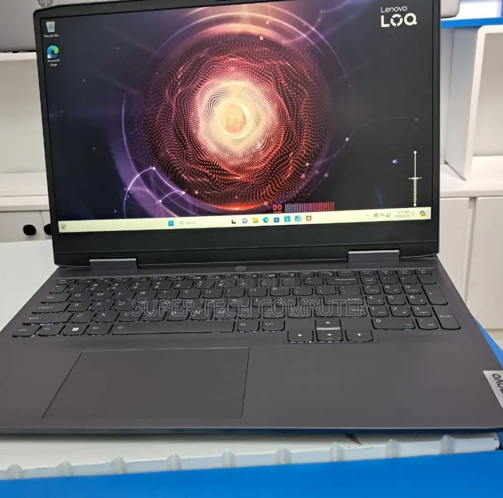 New Laptop Lenovo LOQ 15IRH8 8GB Intel Core I5 SSD 512GB
