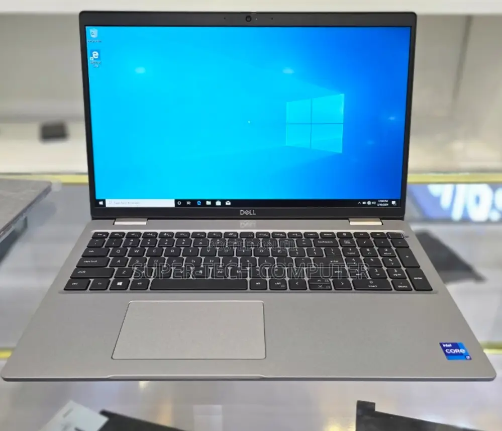 New Laptop Dell Precision 3561 16GB Intel Core I7 SSD 512GB