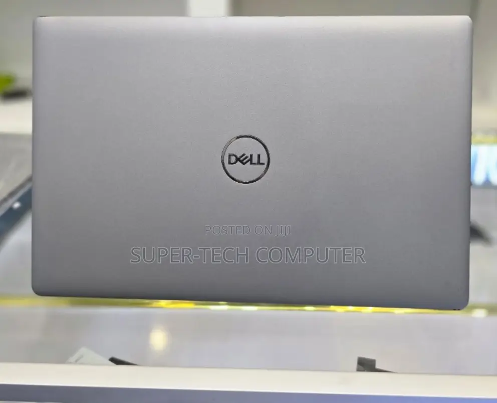 New Laptop Dell Precision 3561 16GB Intel Core I7 SSD 512GB