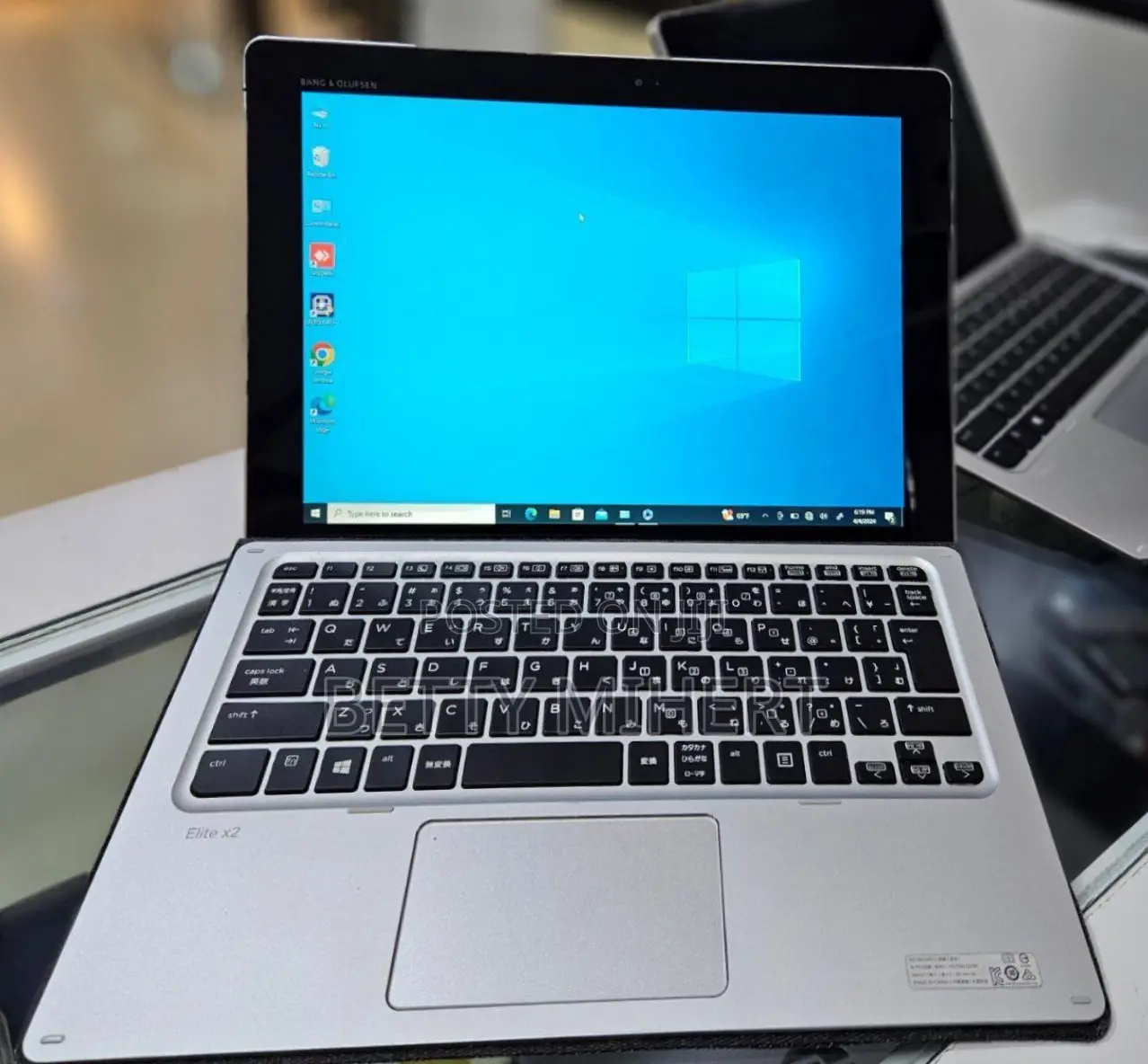 New Laptop HP Elite X2 1012 8GB Intel SSD 512GB