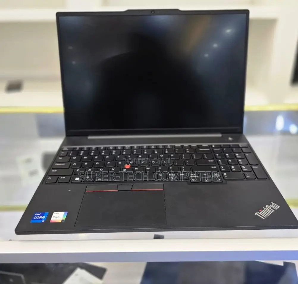 New Laptop Lenovo ThinkPad 13 16GB Intel Core I7 SSD 512GB