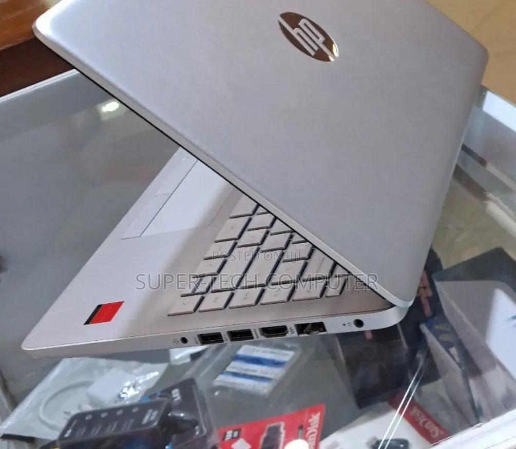 New Laptop HP Stream Notebook 8GB Intel Core I5 HDD 1T