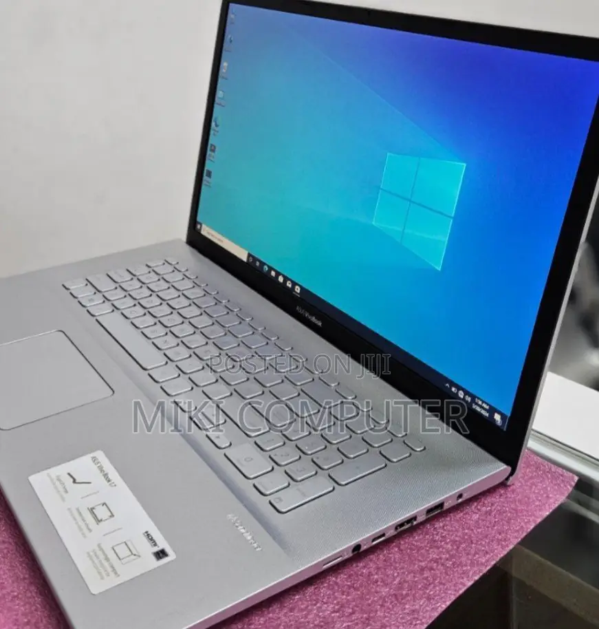 New Laptop Asus VivoBook Pro 17 N705UN 8GB Intel Core I5 HDD+SSD 500GB