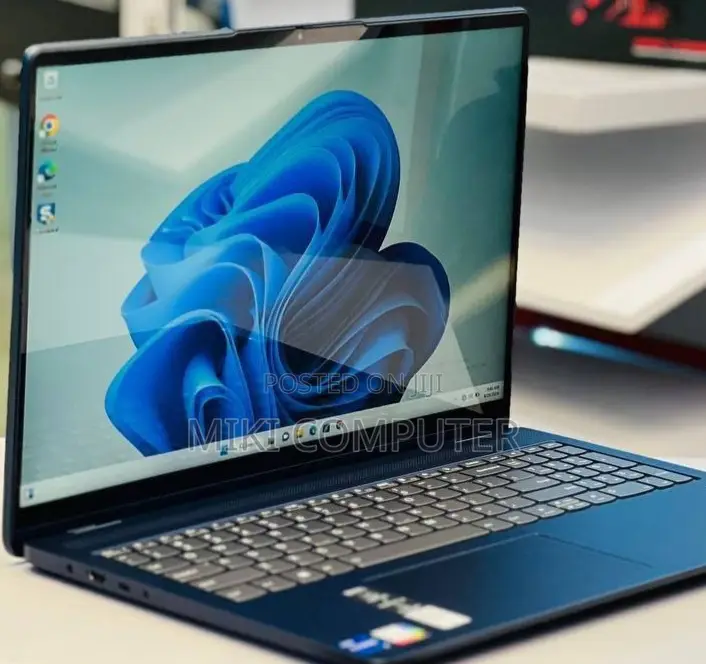 New Laptop Lenovo Yoga C930 16GB Intel Core I7 SSD 512GB