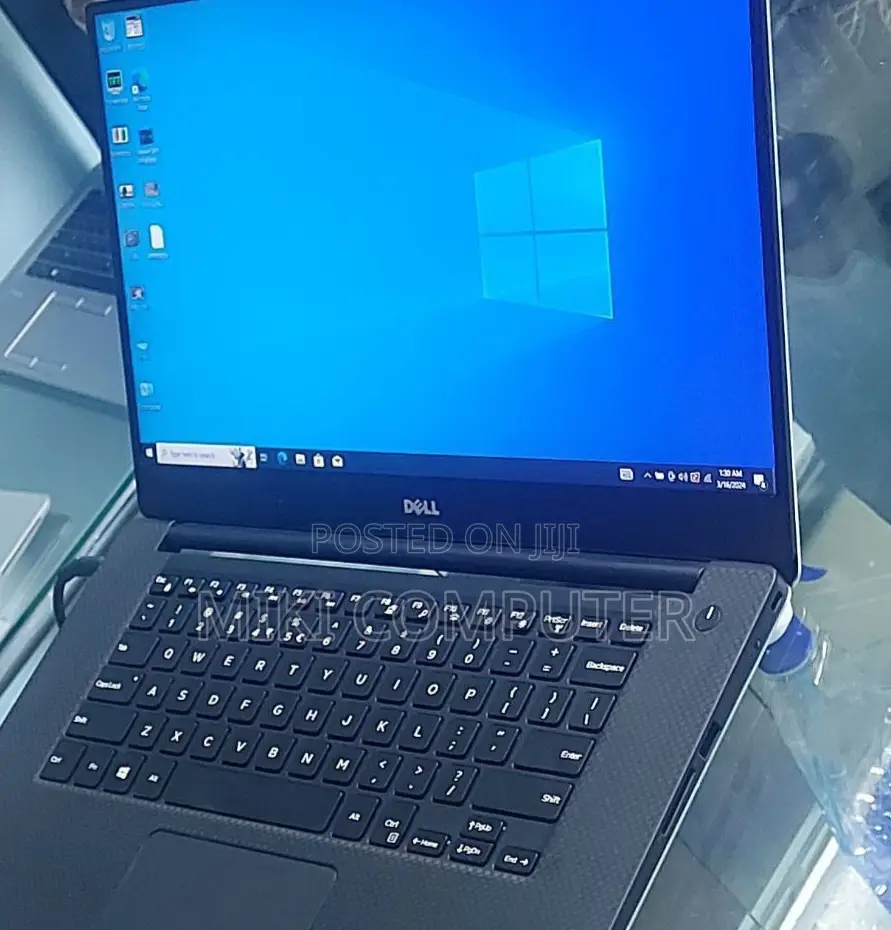 New Laptop Dell XPS 15 16GB Intel Core I5 SSD 512GB