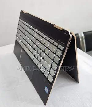 New Laptop HP Spectre 8GB Intel Core I7 SSD 512GB