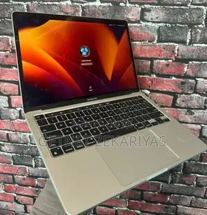 New Laptop Apple MacBook Pro M1 8GB Apple M1 Pro SSD 256GB