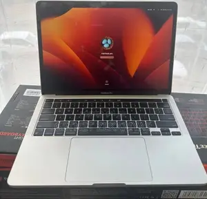 New Laptop Apple MacBook Pro M1 8GB Apple M1 Pro SSD 256GB