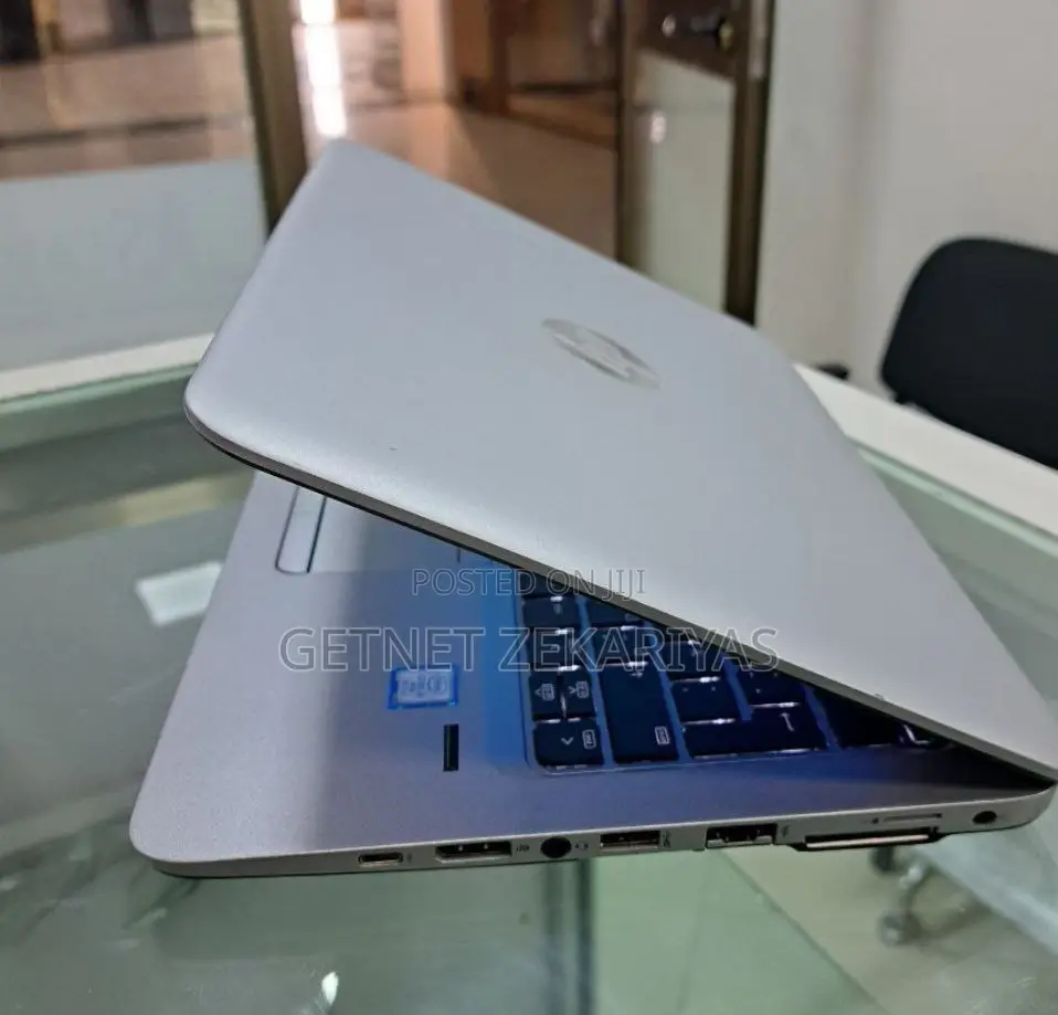 New Laptop HP EliteBook 820 G4 8GB Intel Core I5 SSD 1T