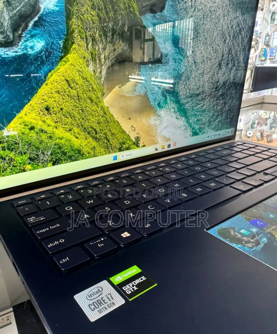 New Laptop Asus ZenBook UX303UB 16GB Intel Core I7 SSD 1T