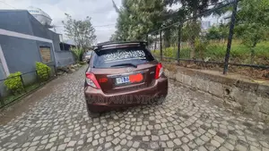 Toyota Yaris 2012 Brown
