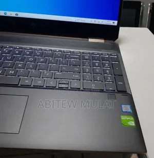 New Laptop HP Spectre X360 8GB Intel Core I7 SSD 512GB