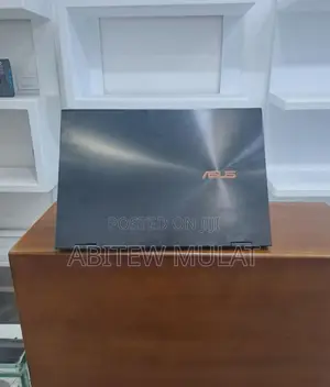 New Laptop Asus ZenBook Flip 14 UX461UN 16GB Intel Core I7 SSD 512GB