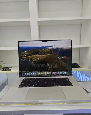 New Laptop Apple MacBook Pro 2023 M2 Max 16-Inch 16GB Apple M2 SSD 1T