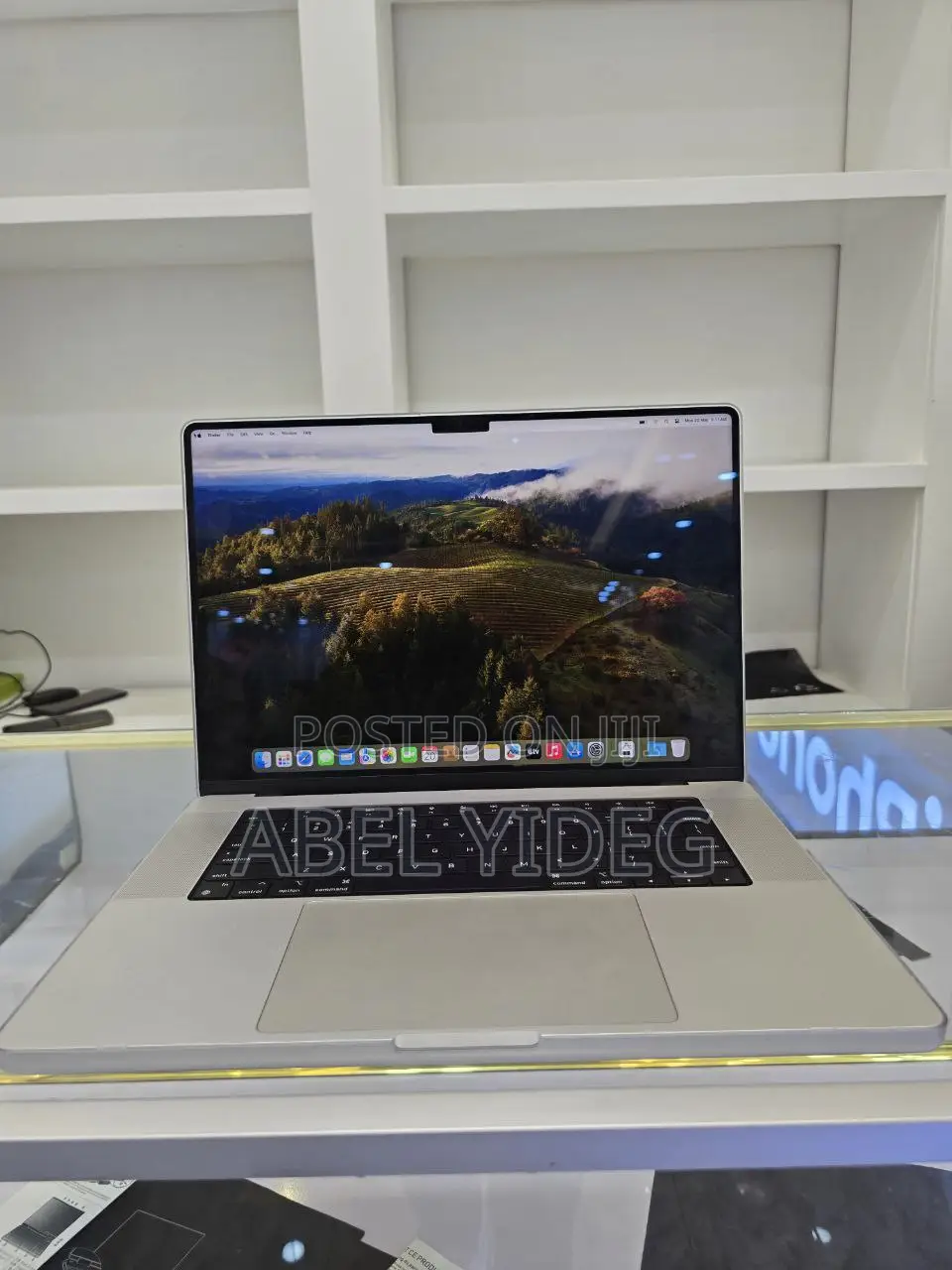 New Apple MacBook Pro 2023 M2 Max 16-Inch 16GB Apple M2 Ultra SSD 1T