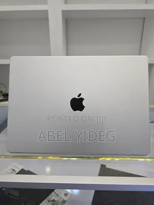 New Apple MacBook Pro 2023 M2 Max 16-Inch 16GB Apple M2 Ultra SSD 1T