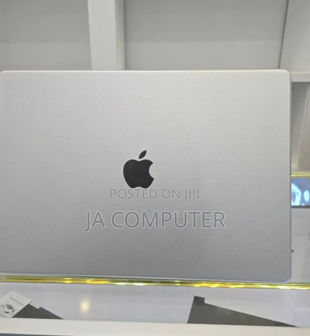 New Laptop Apple MacBook Pro 16GB Apple M2 SSD 1T