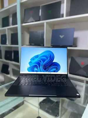 Photo - New Laptop Razer Blade 16GB Intel Core I7 SSD 512GB
