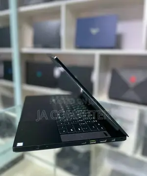 New Laptop Razer Blade 16GB Intel Core I7 SSD 512GB