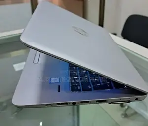 New Laptop HP EliteBook 820 G4 8GB Intel Core I5 HDD 1T