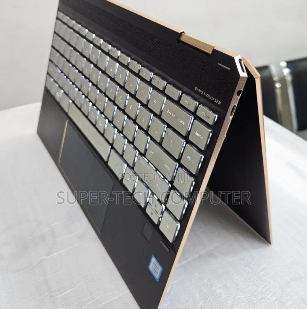 New Laptop HP Spectre X360 8GB Intel Core I7 SSD 512GB