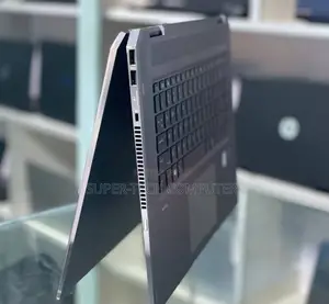 New Laptop HP ZBook Studio X360 15 G6 16GB Intel Xeon SSD 512GB