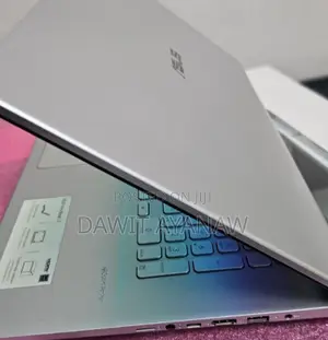 New Laptop Asus VivoBook 15 X505BA 1GB Intel Core I5 HDD+SSD 500GB