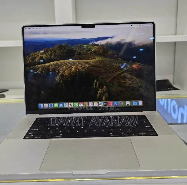 New Laptop Apple MacBook Pro 2023 M2 Max 16-inch 16GB Apple M2 SSD 1T