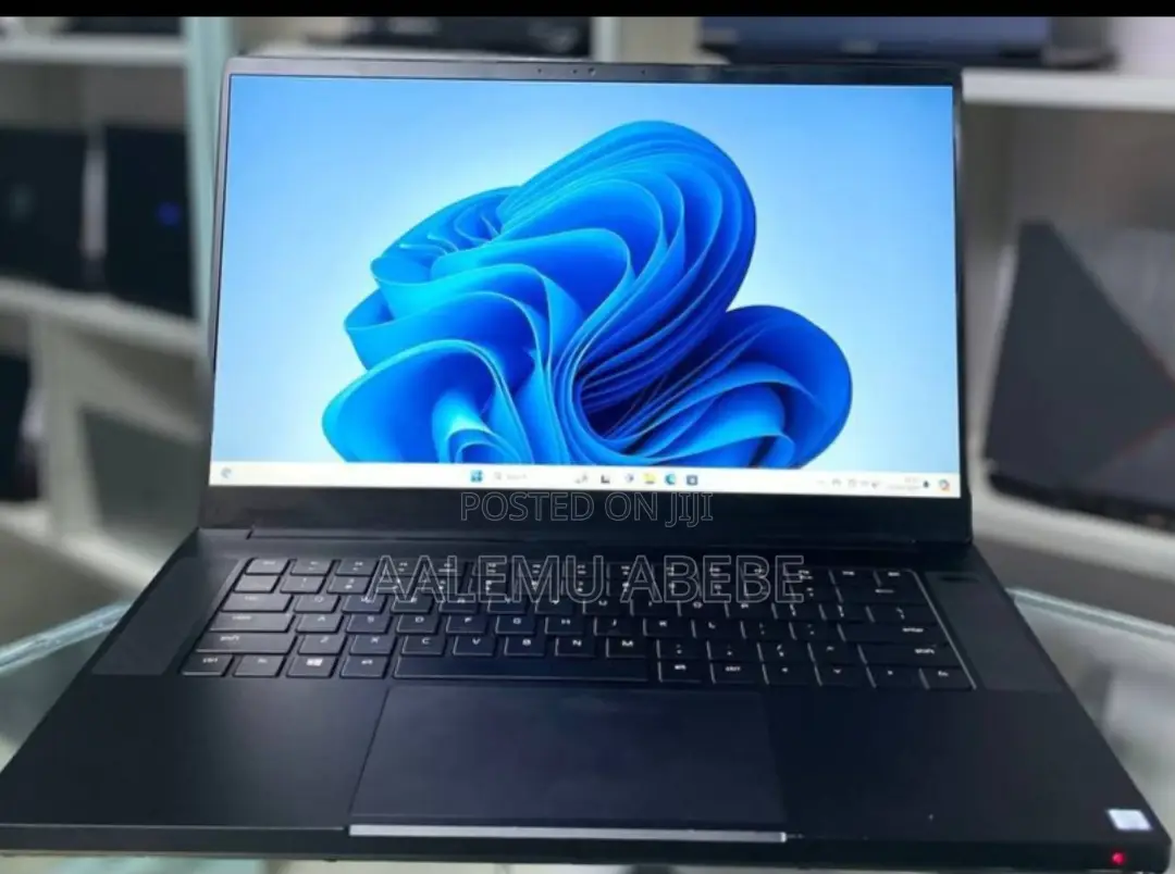 New Laptop Asus ROG Zephyrus G15 16GB Intel Core I7 SSD 512GB