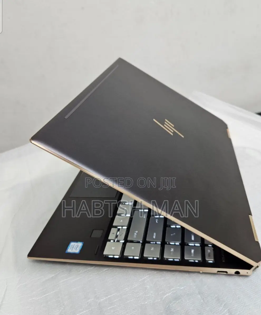 New Laptop HP Spectre X360 8GB Intel Core I7 SSD 512GB