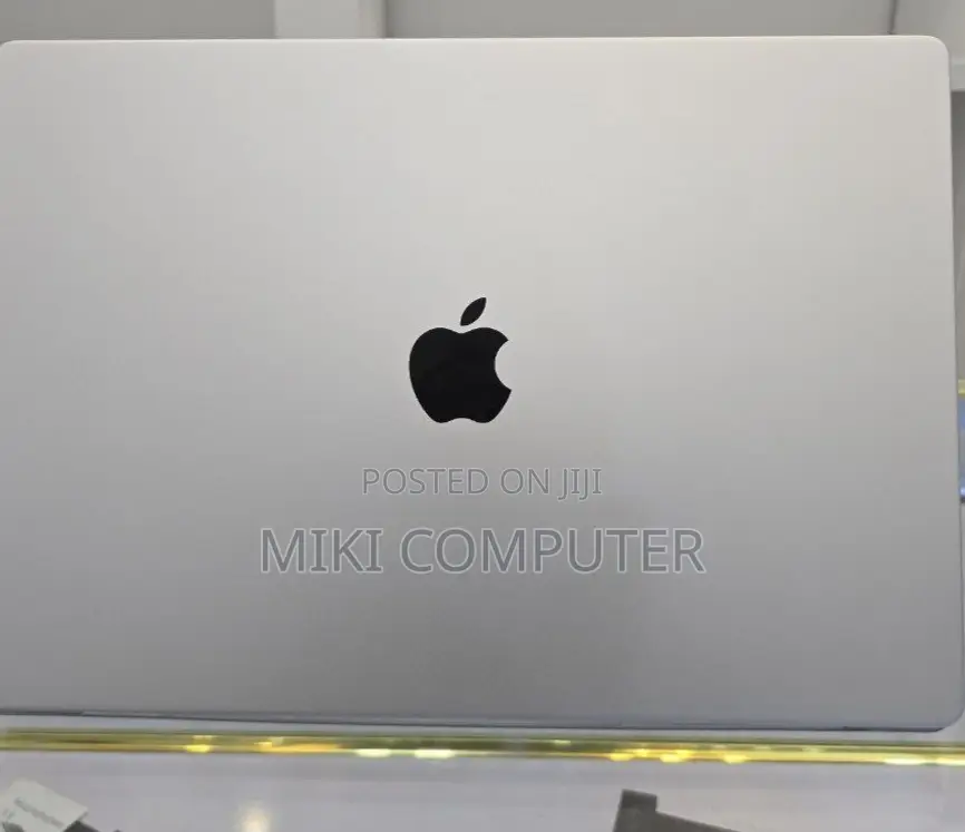 New Laptop Apple MacBook Pro 2023 M3 Max 16-Inch 16GB Intel SSD 1T